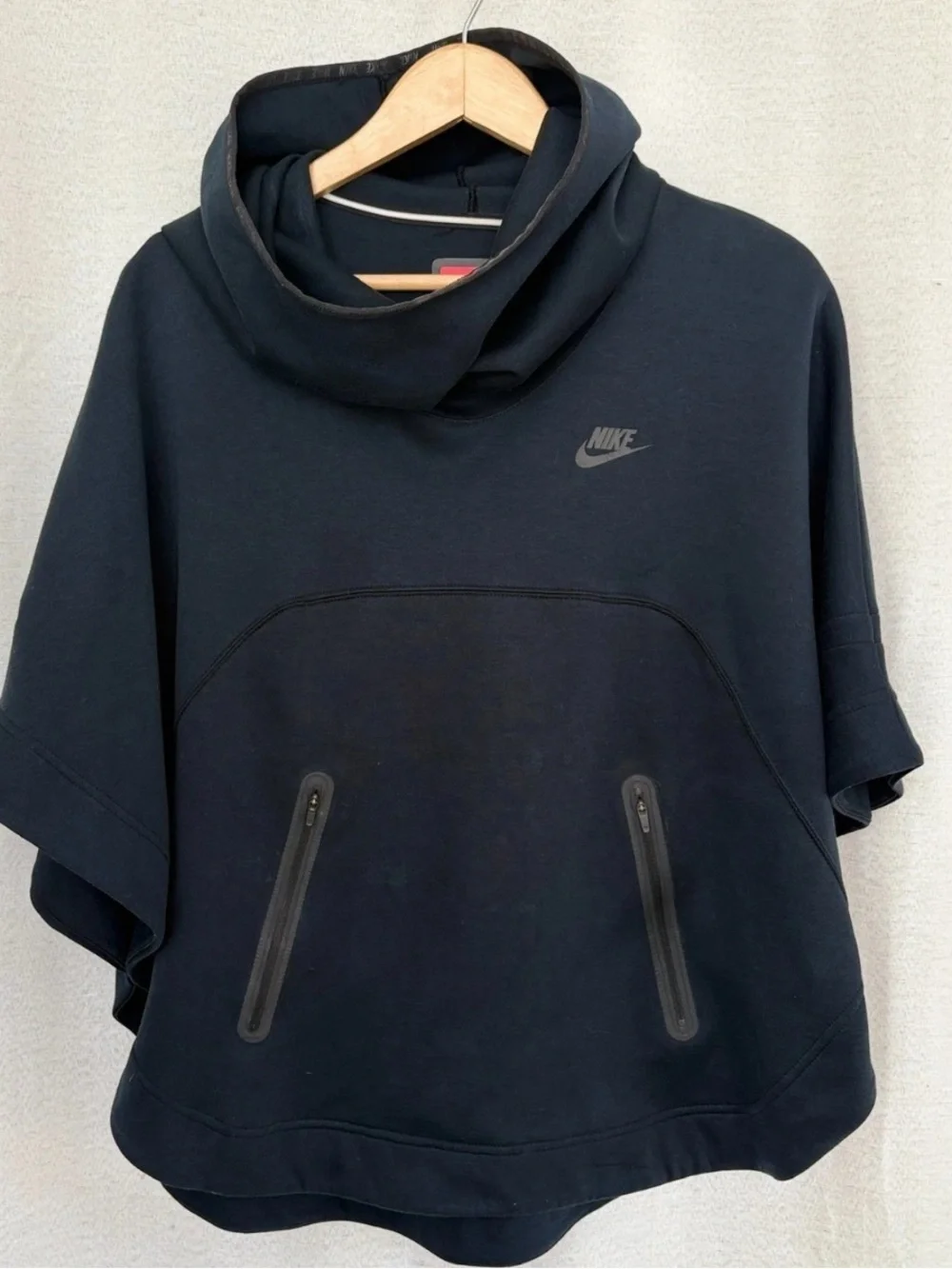 NIKE TECH PONCHO PULLOVER SCUBA BLACK HOODED OVERSIZED ACTIVEWEAR